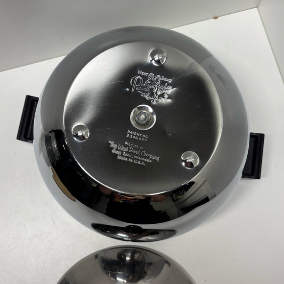 Vintage Midcentury Westbend Penguin chrome insulated hot and cold server - Picture 4 of 6